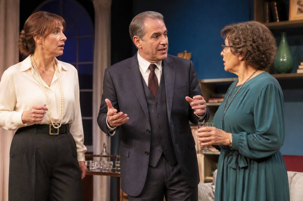 Potiche théâtre avis : critique et analyse de la pièce de théâtre